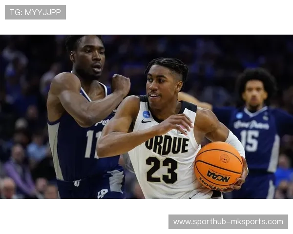 艾维左膝严重疼痛归期未定 活塞后场重建计划遭遇意外挫折